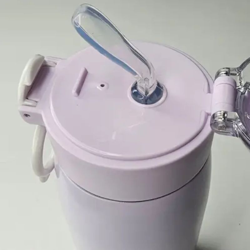 Cute Animals Kids Sipper Bottle – 470ml, Insulated & Leak-Proof