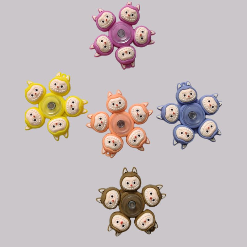 Face Changing Spinning Keychain – Fun Fidget Accessory