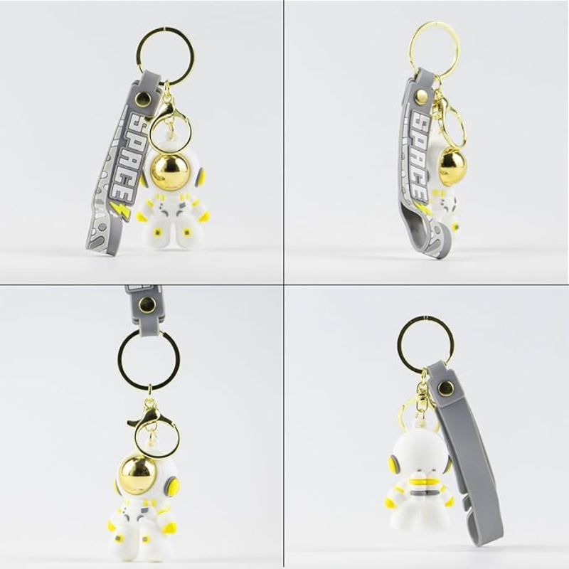 Spaceman 3D Silicone Keychain – Cute Astronaut Bag & Car Charm