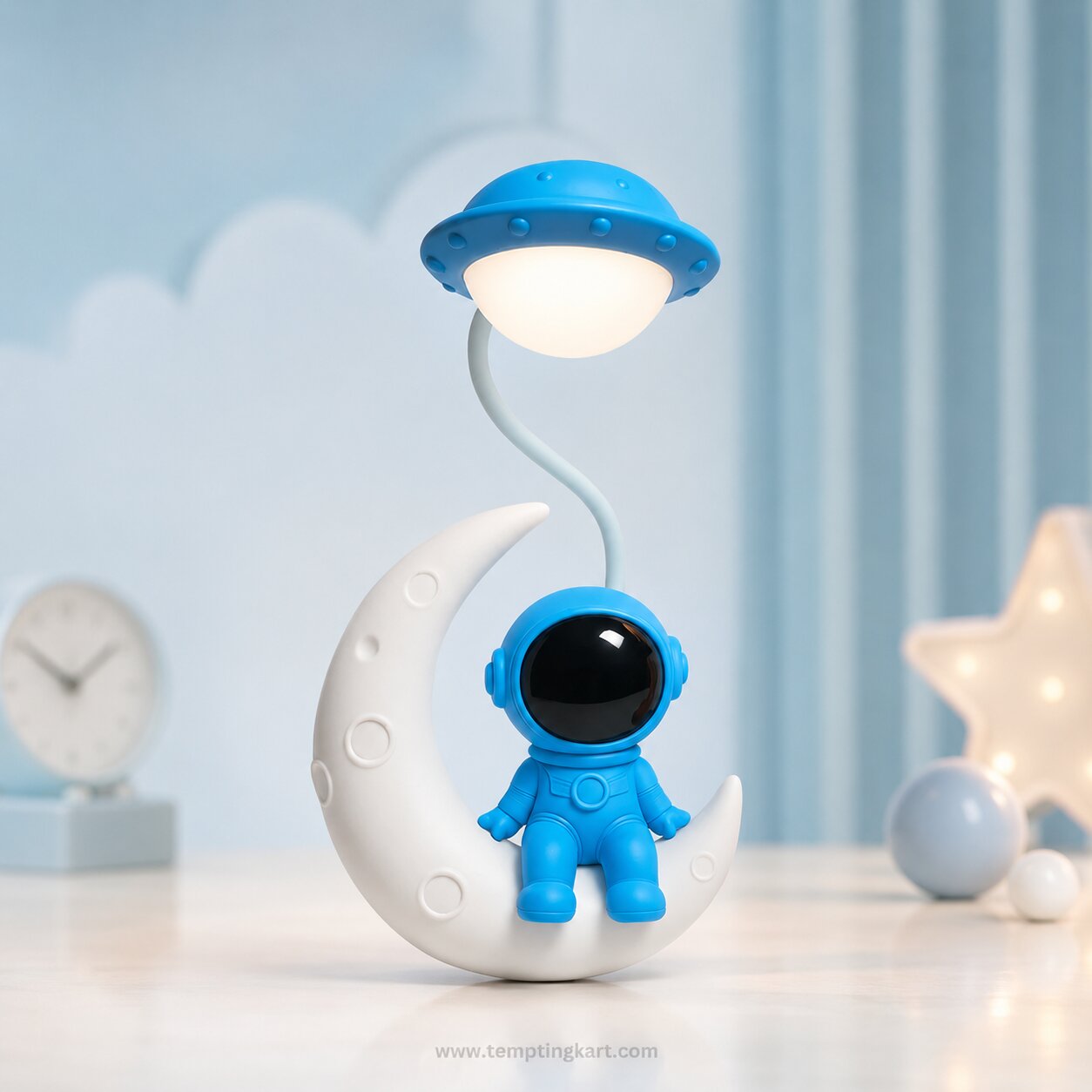 Decorative Astronaut Lamp – LED Space-Themed Night Light